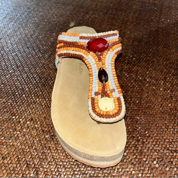 Band of The Free Tan Orion Beaded Sandals Women’s size 8 NEW