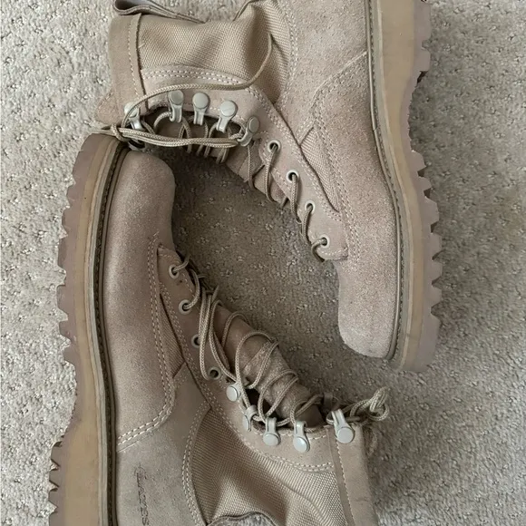 BATES Men Combat Military Desert Coyote Tan Boots-Size 10 in Heel/Toe-Size 4 N