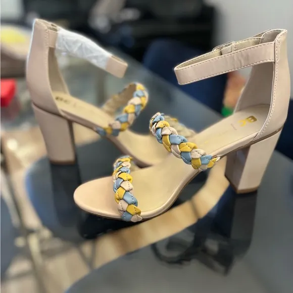 BC Before California Wanna Be Sandals in Pastel Multi Size 8.5 NWT