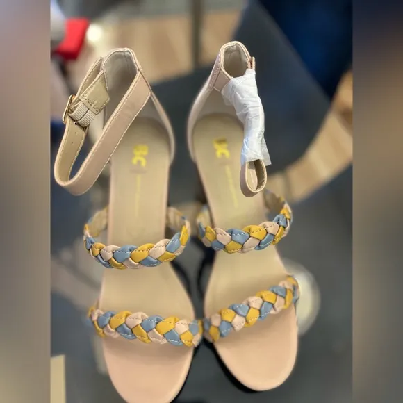 BC Before California Wanna Be Sandals in Pastel Multi Size 8.5 NWT