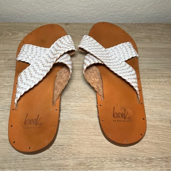 Beek Women’s 10 White Braided Woven Criss Cross Leather Slip On Sandals Slides