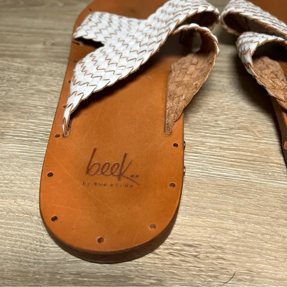Beek Women’s 10 White Braided Woven Criss Cross Leather Slip On Sandals Slides