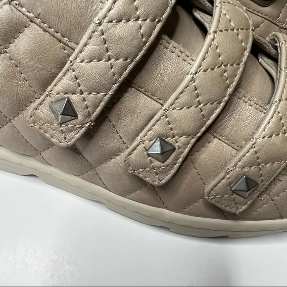 Bernardo Dillon Sneakers