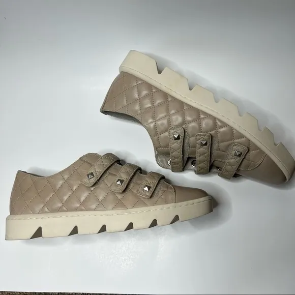 Bernardo Dillon Sneakers