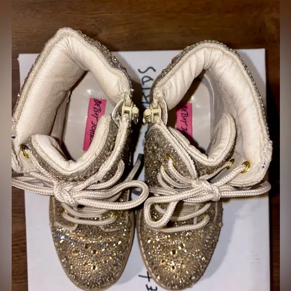 BETSEY JOHNSON KIDS HUDSON SPARKLE COMBAT BOOTS LIGHT GOLD RHINESTONES 13 worn 1