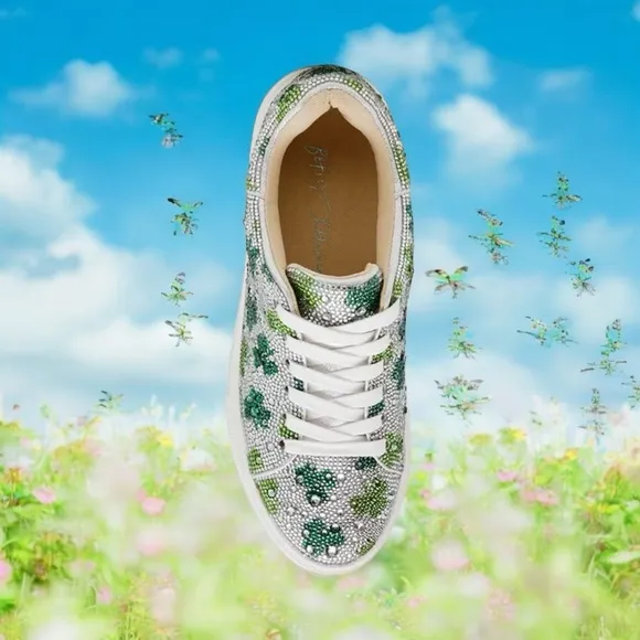 Betsey Johnson Sidny Clover Print RhinestonePlatform Sneakers Sz. 7 NWOT