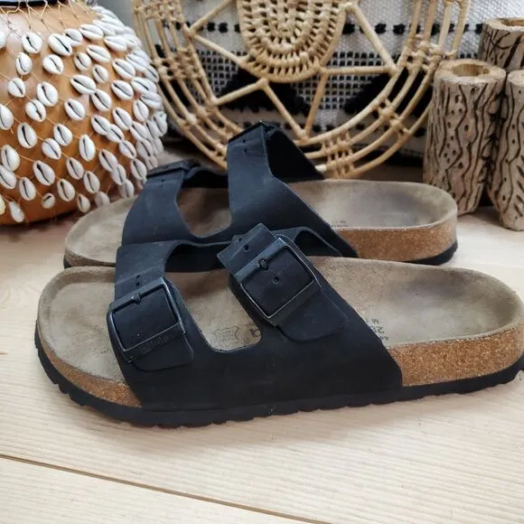 Betula Birkenstock Mens 11/44 Narrow Width Arizona Sandals 2-Strap Buckles Black