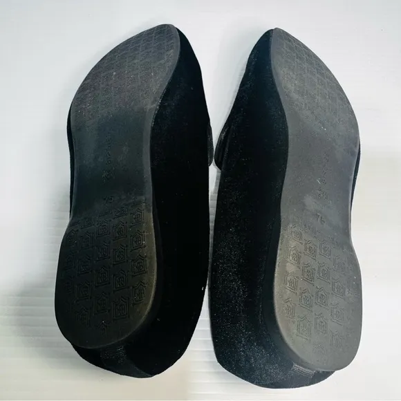 Birdies The Starling Black Velvet Flats Size 7.5