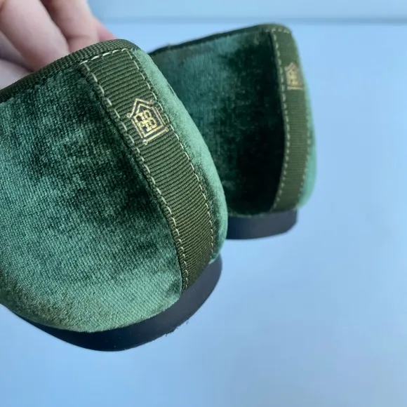 Birdies The Starling velvet flats in green size 6.5