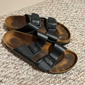 Birkenstock Arizona Black Leather Buckle Slip On Sandals- Men's Size 42 (9-9.5)