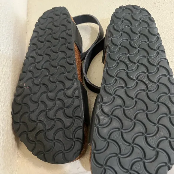 BIRKENSTOCK Black Wrap Around Ankle Strap Buckle Leather Sandals Size 40/ 9