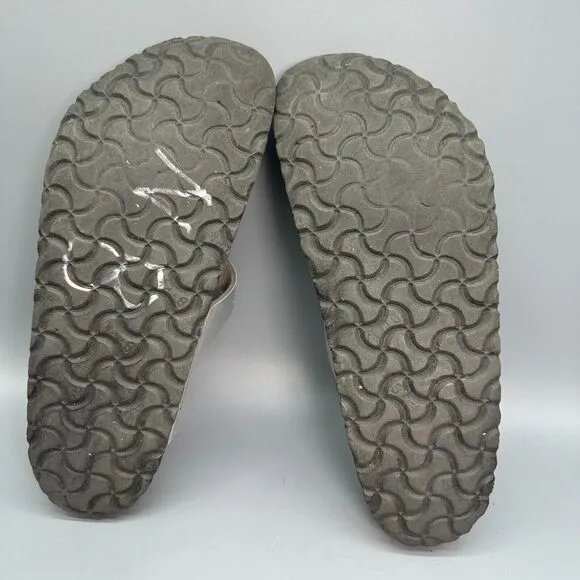 Birkenstock Gizeh Birko-Flor Women 11 Men 9 Silver Sandals Slip-On Thong Buckle
