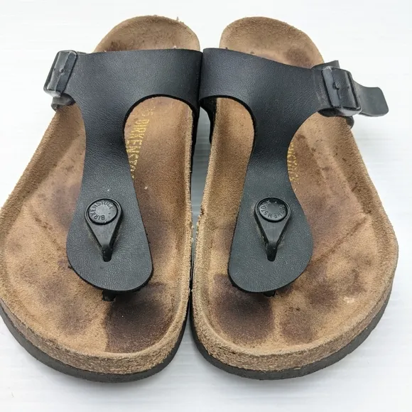 BIRKENSTOCK Gizeh black leather t-strap sandals