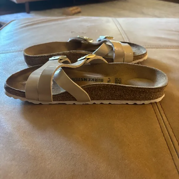 Birkenstock Sandals Womens EU 38 US 7 - 8 Slides Slip On Narrow Beige Summer