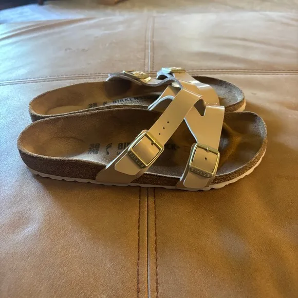 Birkenstock Sandals Womens EU 38 US 7 - 8 Slides Slip On Narrow Beige Summer