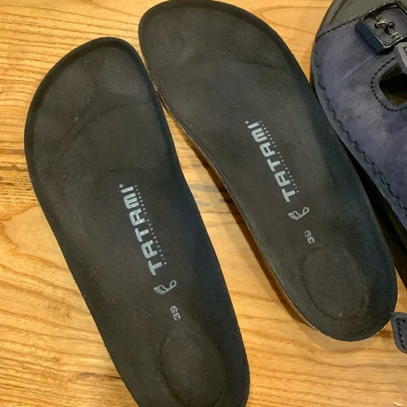 Birkenstocks TATAMI. Leather buckle strap sandals 39