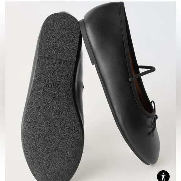 Black ballet flats