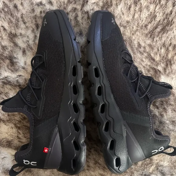 Black Cloudleap Sneakers