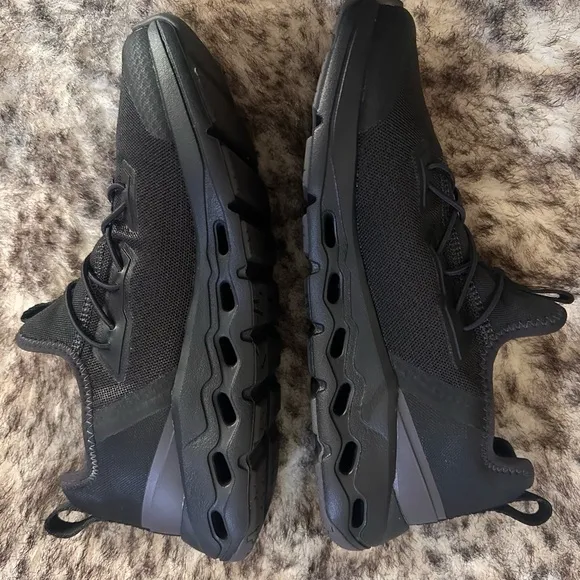 Black Cloudleap Sneakers