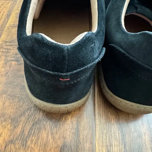 Black Suede Low-Top Sneakers with Rubber Sole