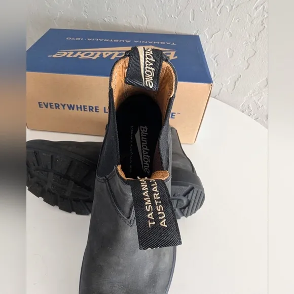 Blundstone 587 Rustic Black Chelsea Boots - Women's US 9 - NEW with Box