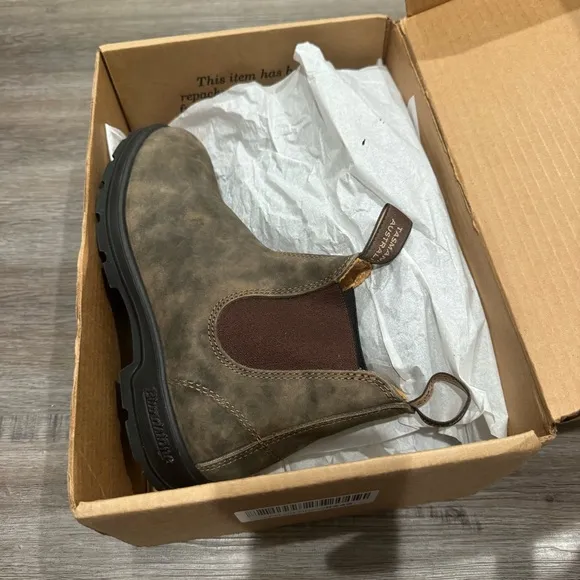 Blundstone BL 585 Rustic Brown Chelsea Nubuck Leather Boots