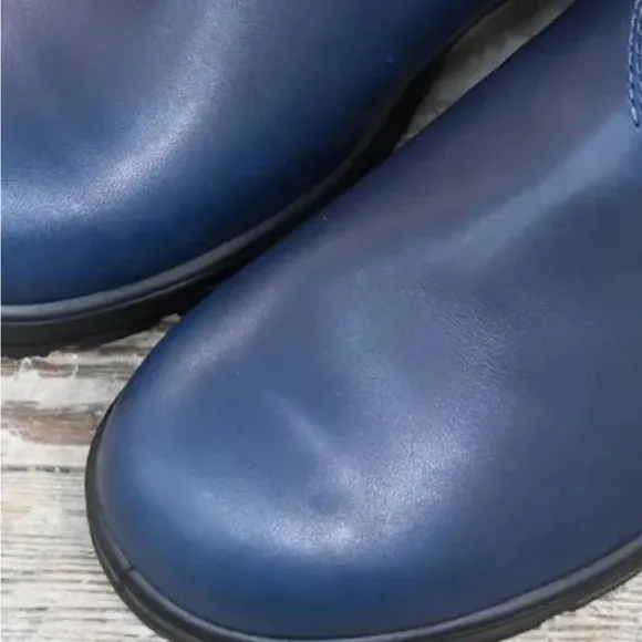 blundstone • classic chelsea boots navy new without box 9