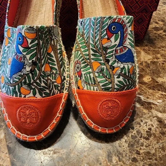 BNIB TORY BURCH GORGEOUS ESPADRILLES