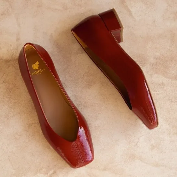 Bobbies Paris Size 40 (9us) Zélie low heel pumps in Cherry Gloss - NEW IN BOX