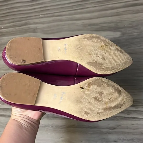 BODEN LEATHER POINTY TOE FLATS 6