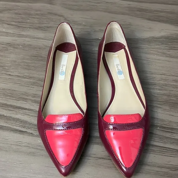 BODEN LEATHER POINTY TOE FLATS 6