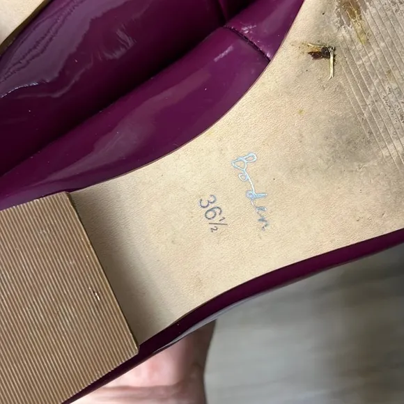 BODEN LEATHER POINTY TOE FLATS 6
