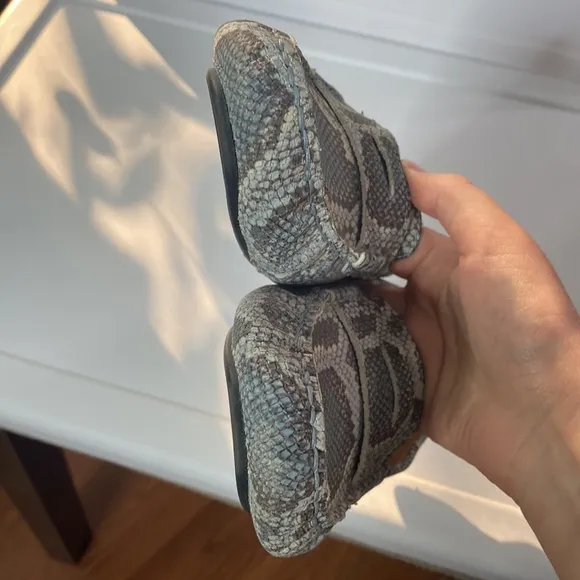 Boemos grey blue snakeskin print driving loafers made in Italy size 38 EU