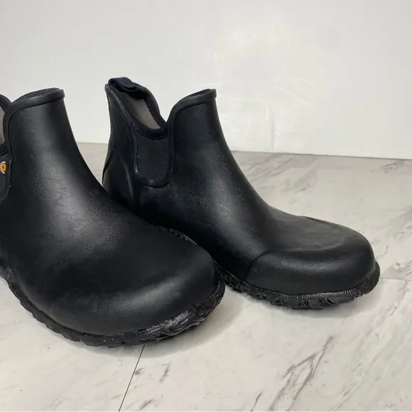 Bogs Basin Chelsea Black Men’s Rain Boot 7