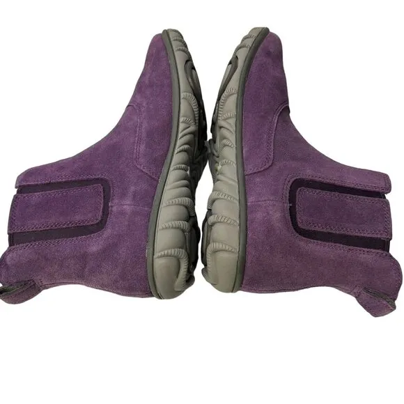 Bogs Wall Ball Chelsea Boots Youth 6 Womens 8 Purple Suede Leather Pull On NWOT