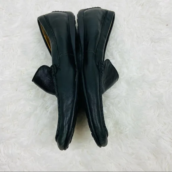 BORN black leather mens slip on driving loafers size 9.5