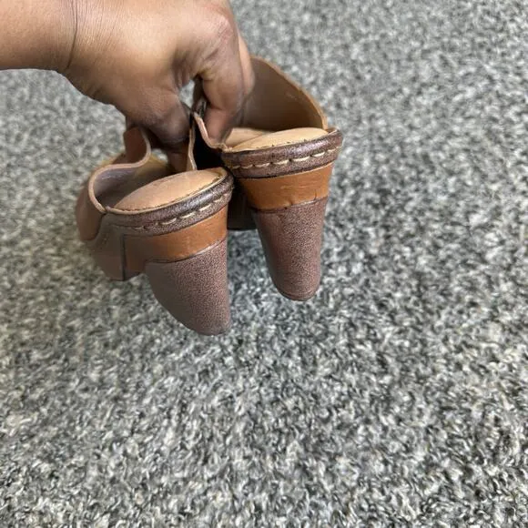 Born Size 7 Brown Leather Platform Heel Sandals Shoes Slide Slip On New