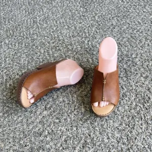 Born Size 7 Brown Leather Platform Heel Sandals Shoes Slide Slip On New