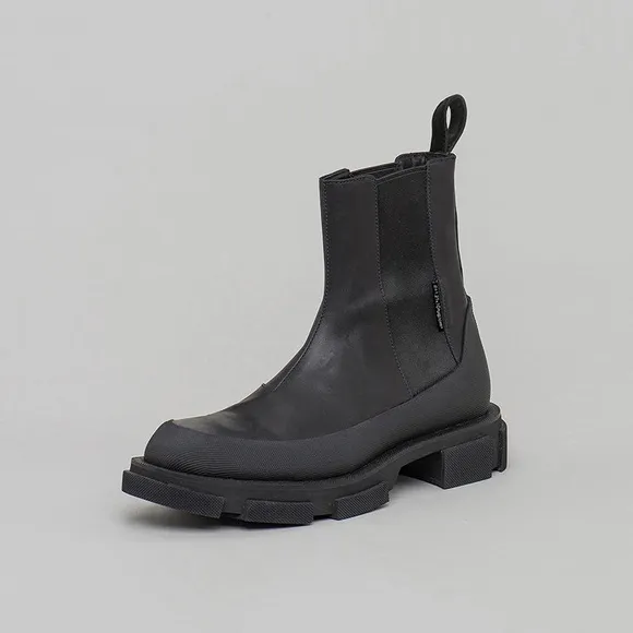 both - GAO Chelsea Boots Black Size 38