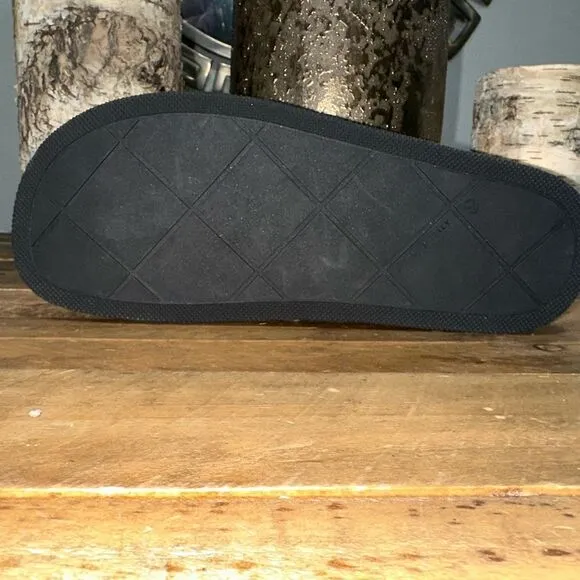 Bottega Veneta Slider Slides