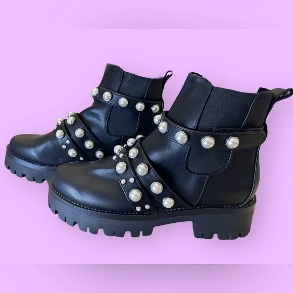 BP KORA 2 LUG CHELSEA LUG PEARLY BEADED ANKLE BOOTS