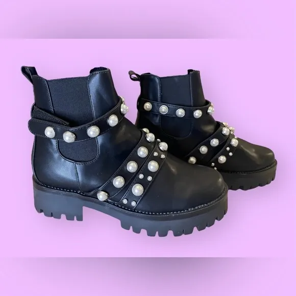 BP KORA 2 LUG CHELSEA LUG PEARLY BEADED ANKLE BOOTS