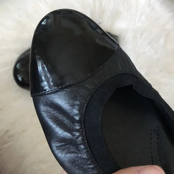 Brand New AUDREY BROOKE Soft Nappa/ Patent Leather Flats