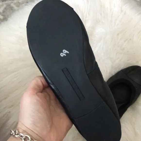Brand New AUDREY BROOKE Soft Nappa/ Patent Leather Flats