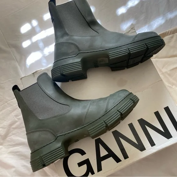 BRAND NEW (w/Box &amp; Dust Bag) GANNI Rubber Boots - Size 10 - Style S1526
