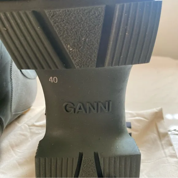 BRAND NEW (w/Box &amp; Dust Bag) GANNI Rubber Boots - Size 10 - Style S1526