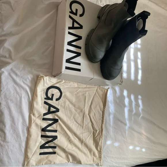 BRAND NEW (w/Box &amp; Dust Bag) GANNI Rubber Boots - Size 10 - Style S1526