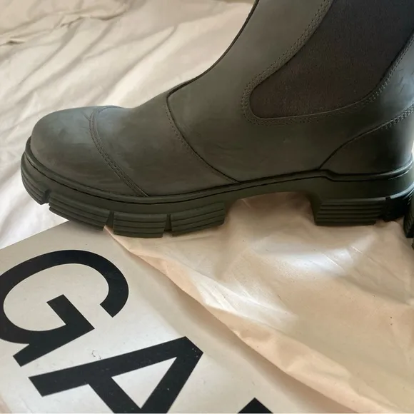 BRAND NEW (w/Box &amp; Dust Bag) GANNI Rubber Boots - Size 10 - Style S1526