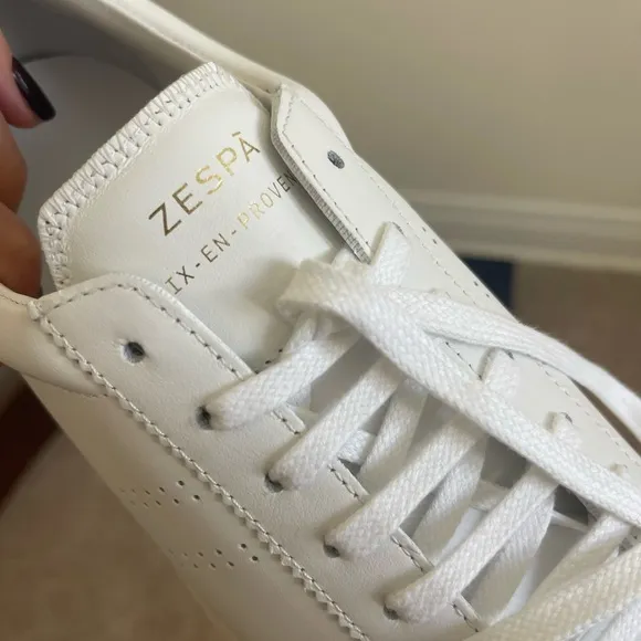 BRAND NEW Zespa white platform sneakers size EU 39 / US 8