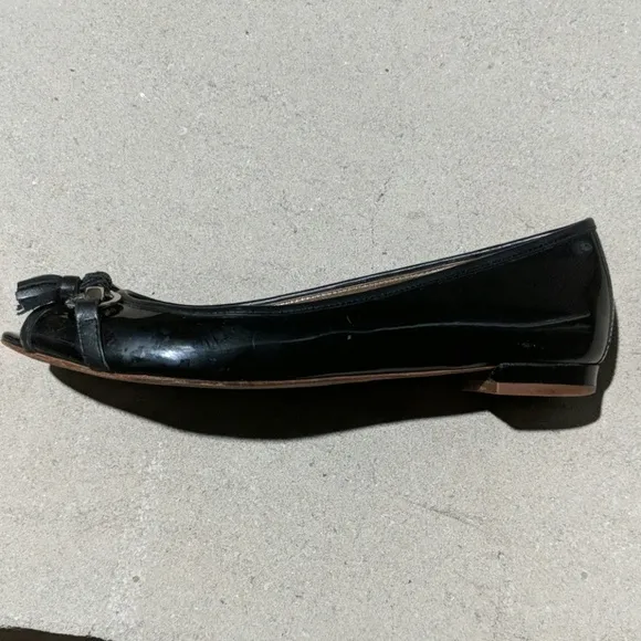 Brooks Brothers peep toe leather flats black 8.5